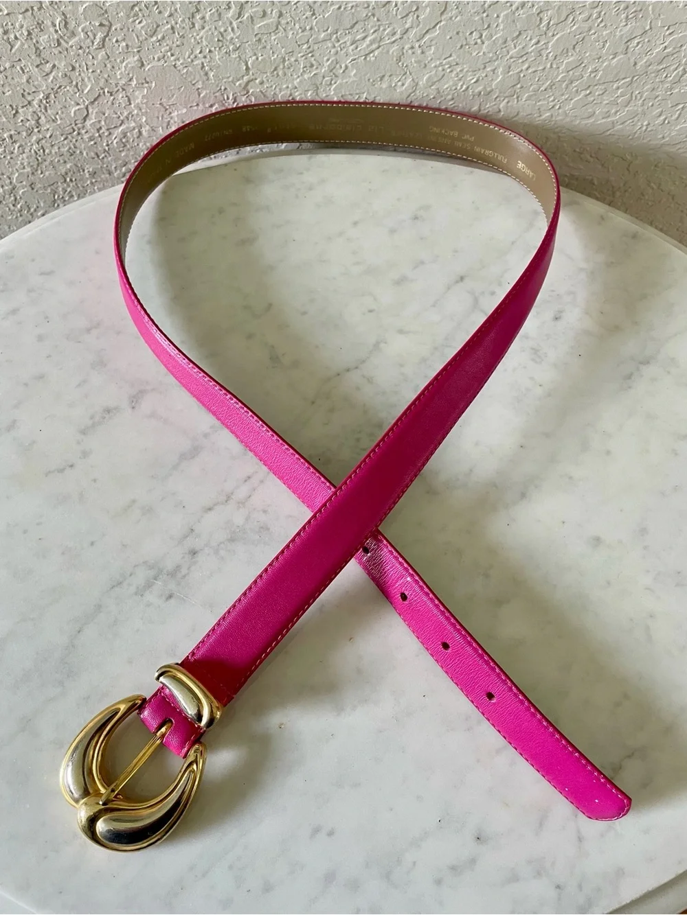 Vintage Liz Claiborne Italy Full Grain Leather Fuchsia Gold Buckle Belt Large